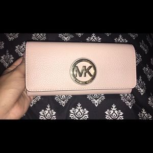 MK wallet